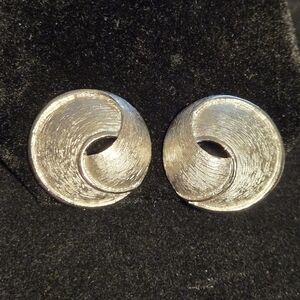 Vintage Crown Trifari Brushed Silvertone Clip Earrings
